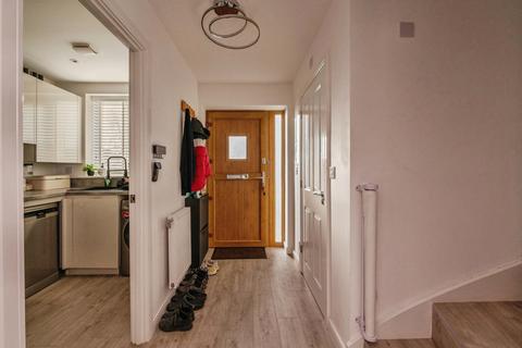 2 bedroom end of terrace house for sale, Killarney Crescent, West Thurrock, Grays, Essex, RM20