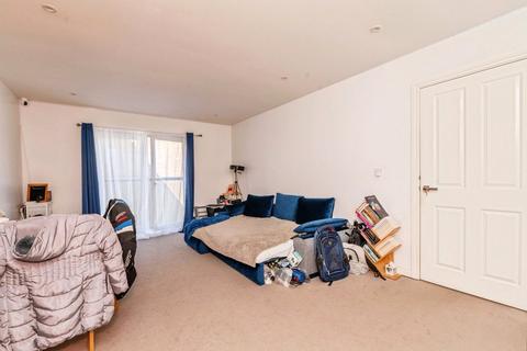 undefined, Dock Road, Tilbury, Essex, RM18