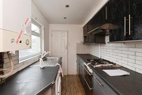 2 bedroom maisonette for sale, College Road, Grays, Essex, RM17