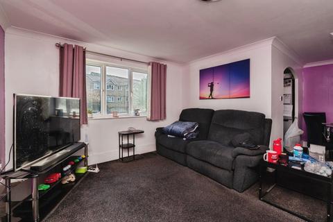 2 bedroom flat for sale, Parsonage Road, Grays, Essex, RM20
