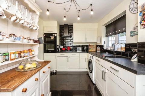 undefined, Cresthill Avenue, Grays, Essex, RM17