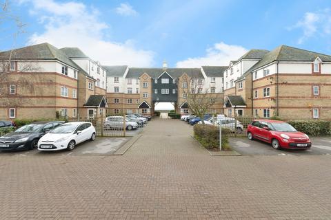 2 bedroom flat for sale, Lewes Close, Grays, Essex, RM17