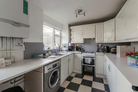 3 bedroom terraced house for sale, Byron Gardens, Tilbury, Essex, RM18