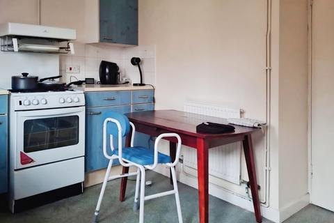 3 bedroom semi-detached house for sale, Raleigh Avenue, Swindon SN3