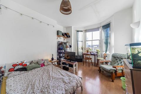 1 bedroom flat to rent, Rushey Green, London, SE6