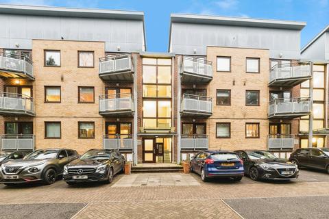 2 bedroom flat for sale, Mellish Way, HORNCHURCH, Essex, RM11