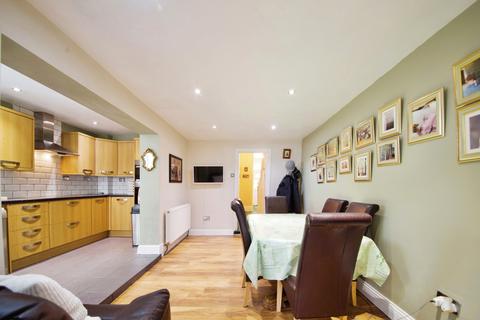 3 bedroom end of terrace house for sale, Murchison Road, Leyton, London, E10