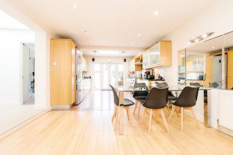 undefined, Fairlop Road, London, E11