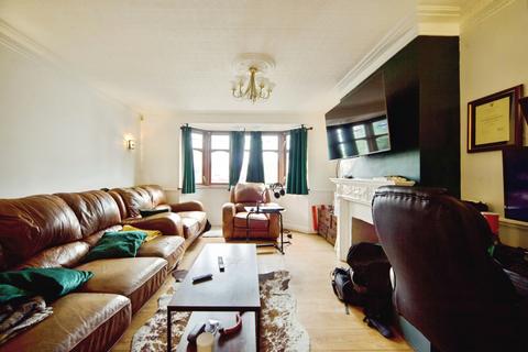 3 bedroom semi-detached house for sale, Priory Avenue, London, E4