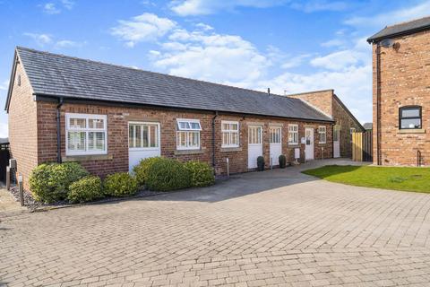 3 bedroom bungalow for sale, Butterfield Hall Farm, Plodder Lane, Bolton, Greater Manchester, BL5