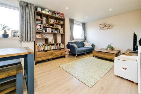 2 bedroom flat for sale, Belgrave Road, LONDON, London, E11