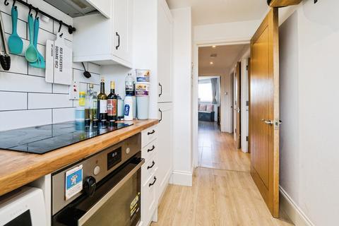 2 bedroom flat for sale, Belgrave Road, LONDON, London, E11