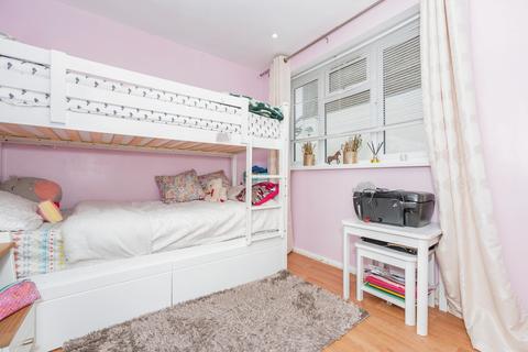 undefined, Centurion Way, PURFLEET-ON-THAMES, Essex, RM19
