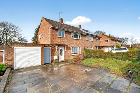 undefined, Bracknell RG42