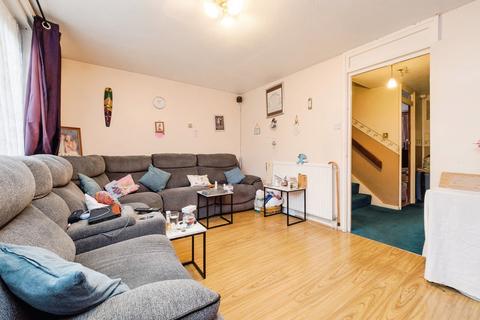 undefined, Saladin Drive, PURFLEET-ON-THAMES, Essex, RM19