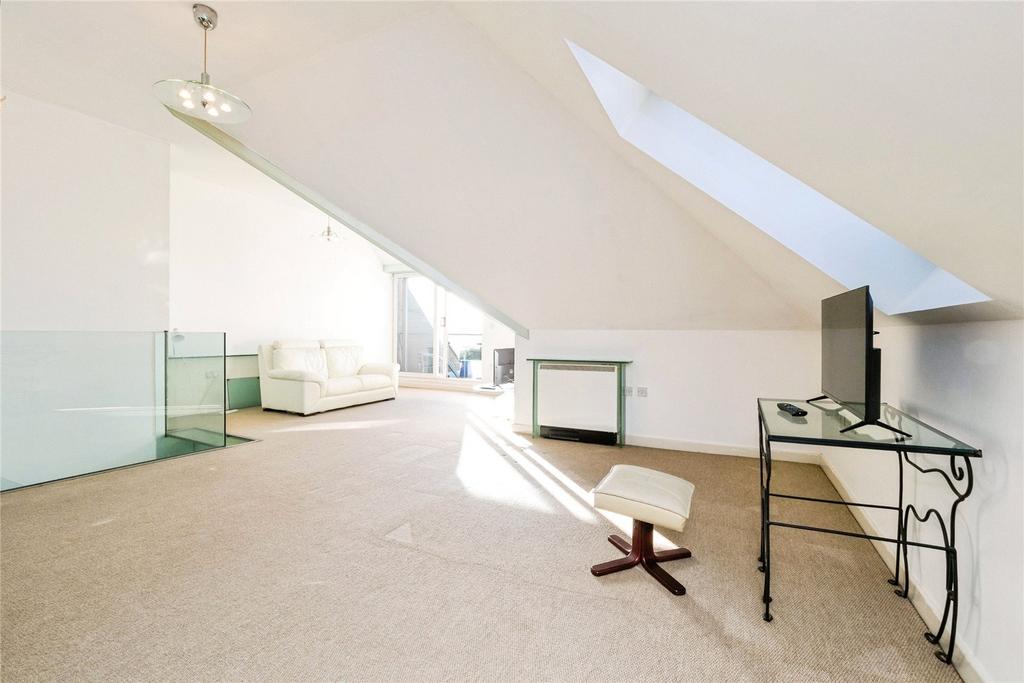 Lounge Area