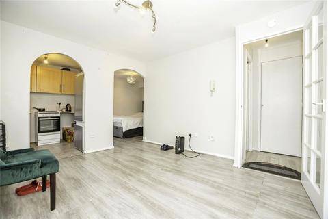 undefined, Linnet Way, Purfleet-on-Thames, Essex, RM19