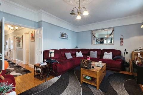 4 bedroom bungalow for sale, Beverley Avenue, CANVEY ISLAND, Essex, SS8
