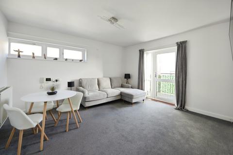 1 bedroom flat for sale, Sunflower Court, Lower Mardyke Avenue, Rainham, Greater London, RM13