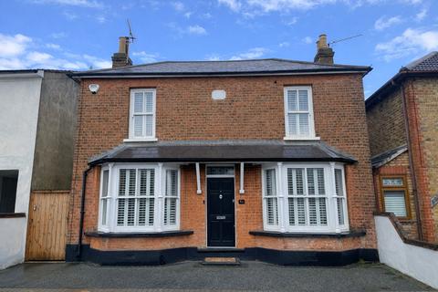 4 bedroom detached house for sale, Carlisle Road, ROMFORD, Essex, RM1