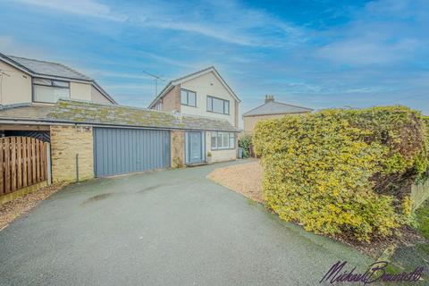 3 bedroom detached house for sale, Reevy Drive, Bradford BD6