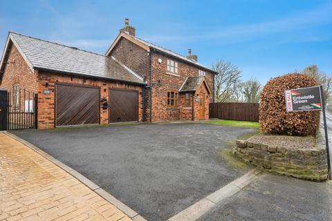 4 bedroom detached house for sale, Wigan Road, Westhoughton, Bolton, Greater Manchester, BL5