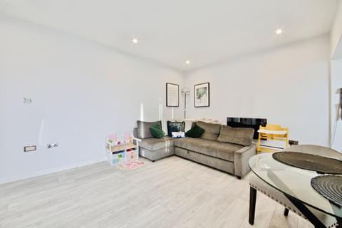 undefined, High Road, Chadwell Heath, Romford, RM6