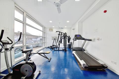 2 bedroom flat for sale, High Road, Chadwell Heath, Romford, RM6