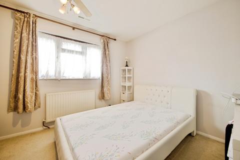 2 bedroom house for sale, Crystal Way, Dagenham, RM8