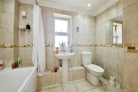 1 bedroom flat for sale, Mawney Road, Romford, RM7