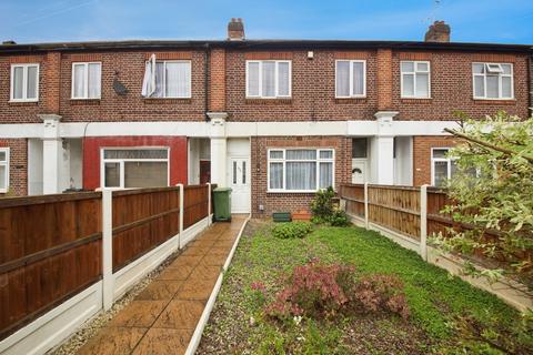 1 bedroom flat for sale, North Street, ROMFORD, Essex, RM1