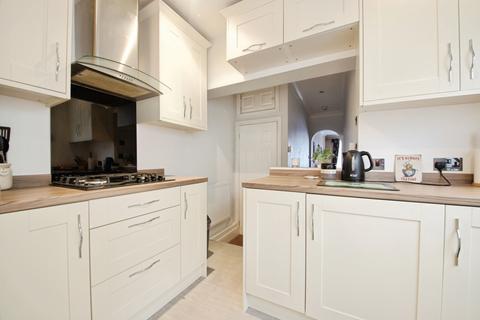 1 bedroom flat for sale, North Street, ROMFORD, Essex, RM1