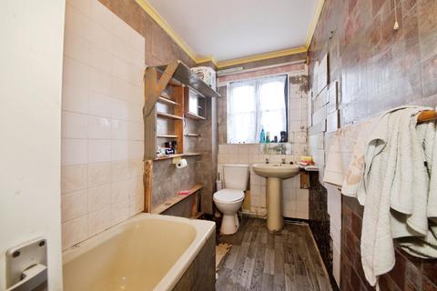 2 bedroom terraced house for sale, Lambert Court, Crow Lane, Romford, RM7