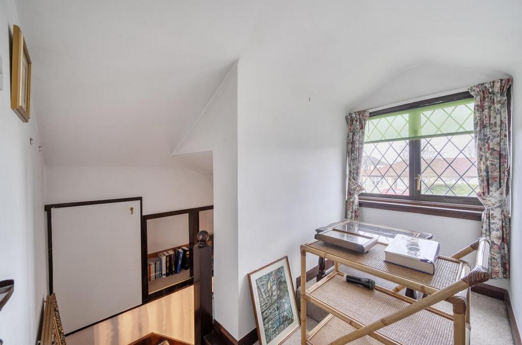 Davidson Frost-Wellings, DFW, Chiltern Avenue, Hal