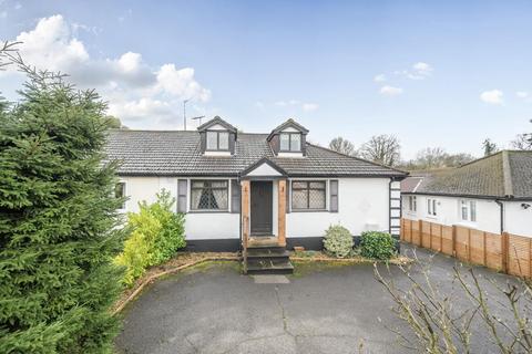3 bedroom semi-detached bungalow for sale, Chiltern Avenue, Bushey WD23