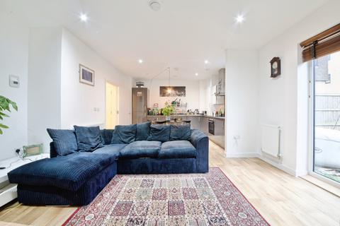 1 bedroom flat for sale, Royal Anglian Way, Dagenham, RM8