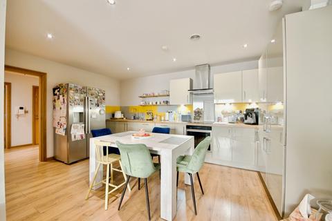 Spring Gardens, Romford, RM7