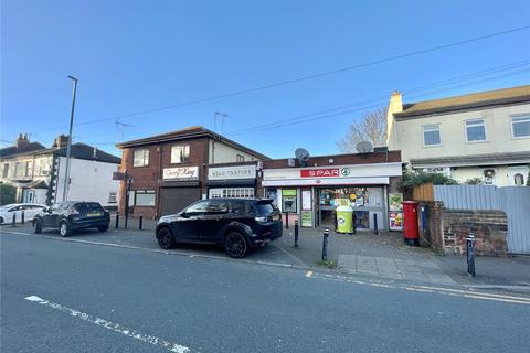 6 bedroom terraced house for sale, Halton View Road, Widnes, Cheshire, WA8