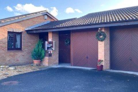 3 bedroom bungalow for sale, Newland Close, Widnes, Cheshire, WA8