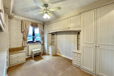 3 bedroom bungalow for sale, Newland Close, Widnes, Cheshire, WA8