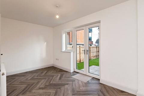 3 bedroom semi-detached house for sale, Cranleigh Drive, Leigh-on-Sea, Essex, SS9