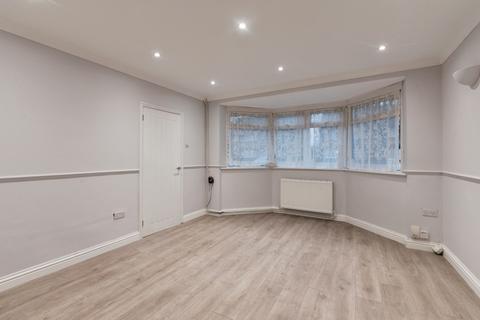 3 bedroom semi-detached house for sale, Norwich Avenue, Southend-on-Sea, Essex, SS2