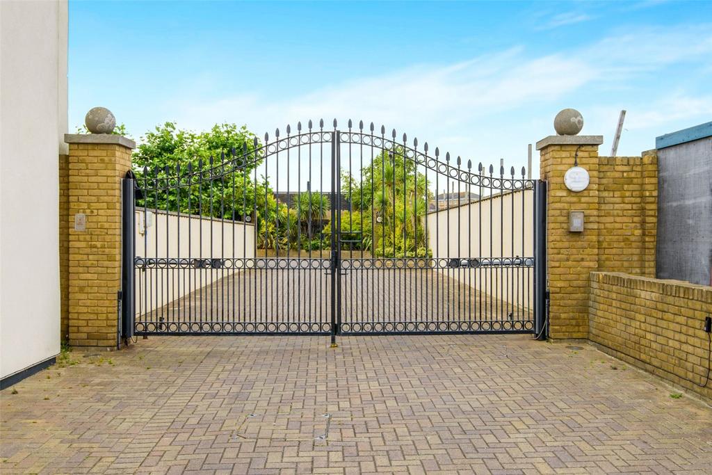 Gated Complex