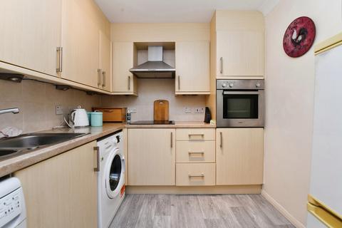 1 bedroom flat for sale, Old Rectory Court, Southchurch Rectory Chase, Southend-On-Sea, Essex, SS2