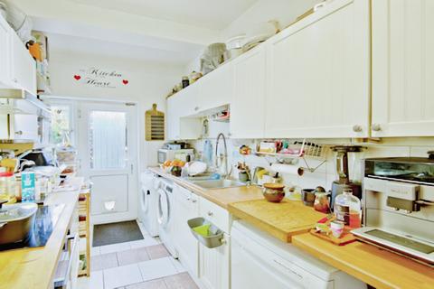 3 bedroom semi-detached house for sale, Honiton Road, Southend-on-Sea, Essex, SS1