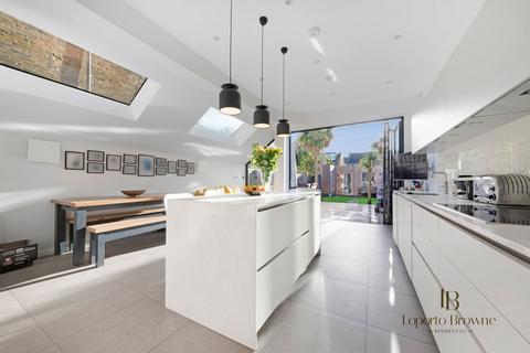 4 bedroom terraced house for sale, Kempe Road, Queen's Park, NW6