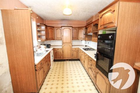 3 bedroom end of terrace house for sale, Kenward Road, London, SE9