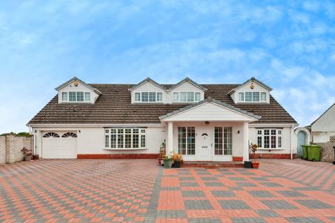 5 bedroom detached house for sale, Green Lane, Widnes, Cheshire, WA8