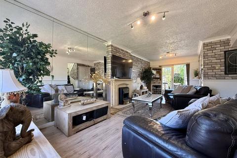 3 bedroom semi-detached house for sale, Shetland Close, Widnes, Cheshire, WA8