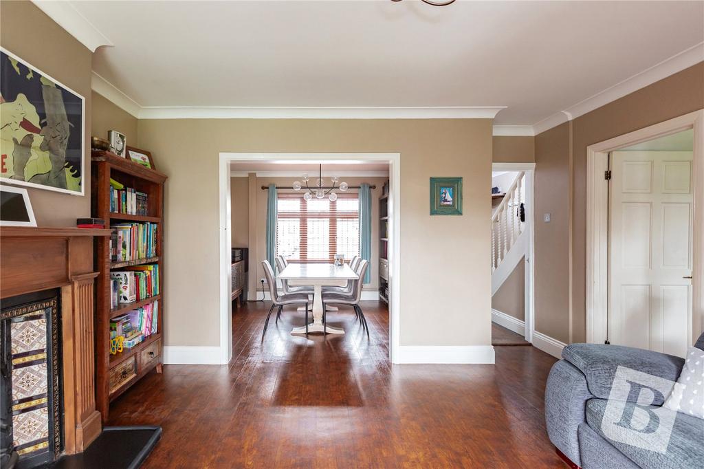 Living/Dining Area